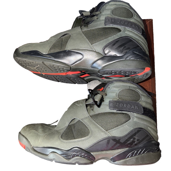 Nike Air Jordan 8 Retro Take Flight Sneakers 12 main image 4